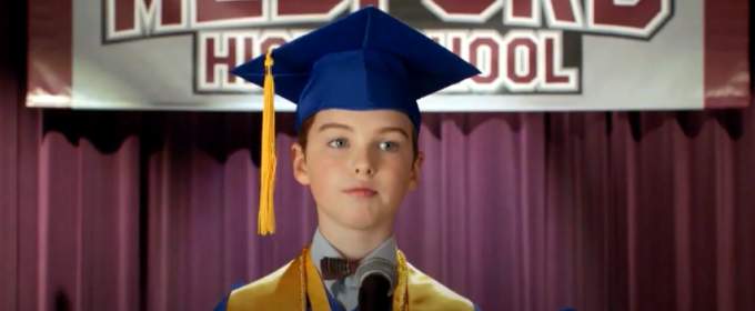 Промо-ролик 4 сезони серіалу «Дитинство Шелдона» показує шкільний випуск Шелдона